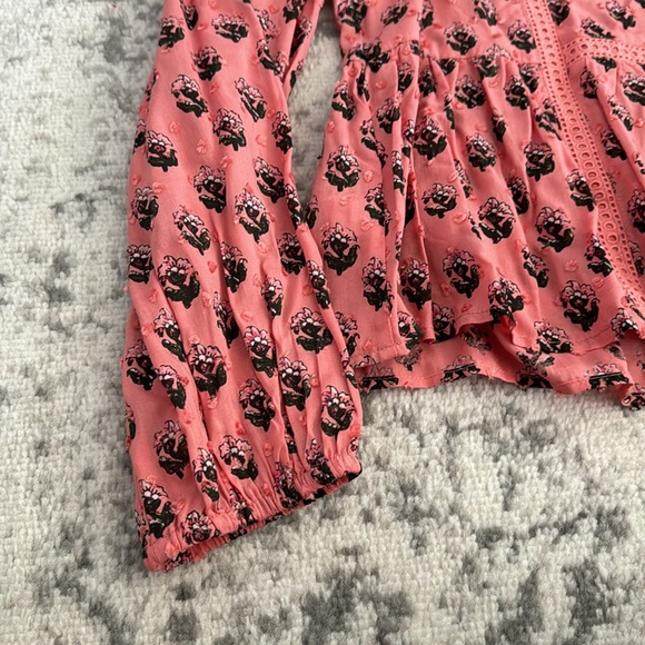 BRAND NEW - LOFT - Women’s Blouse - Medium - Picture 4 of 8